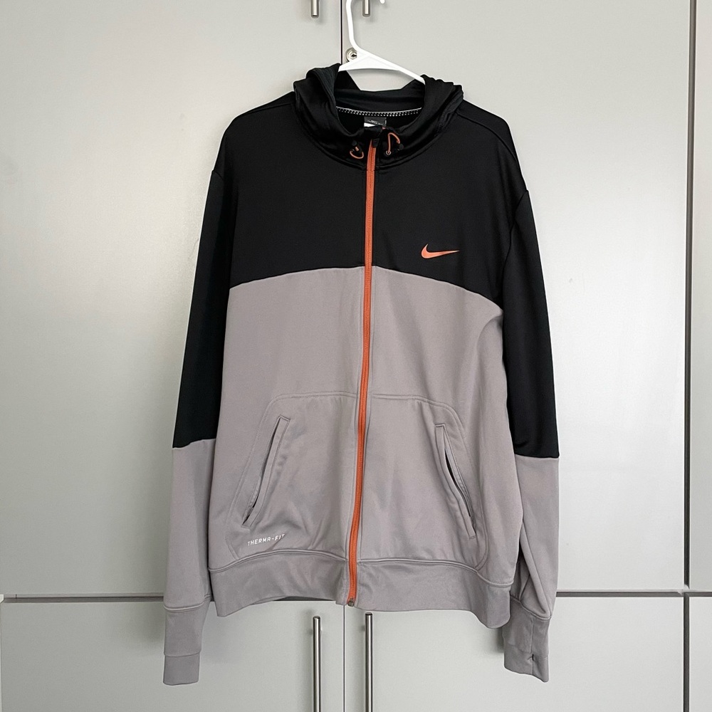 Nike therma fit zip up hoodie